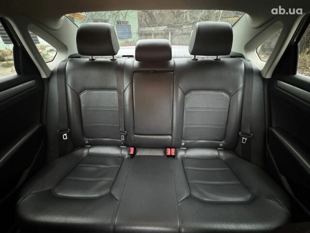 Серый Фольксваген Пассат, объемом двигателя 1.8 л и пробегом 271 тыс. км за 8790 $, фото 21 на Automoto.ua