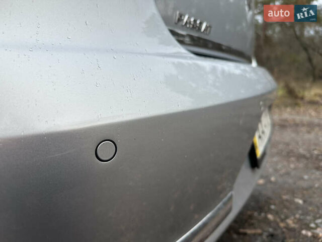 Сірий Фольксваген Пассат, об'ємом двигуна 1.8 л та пробігом 257 тис. км за 8999 $, фото 17 на Automoto.ua