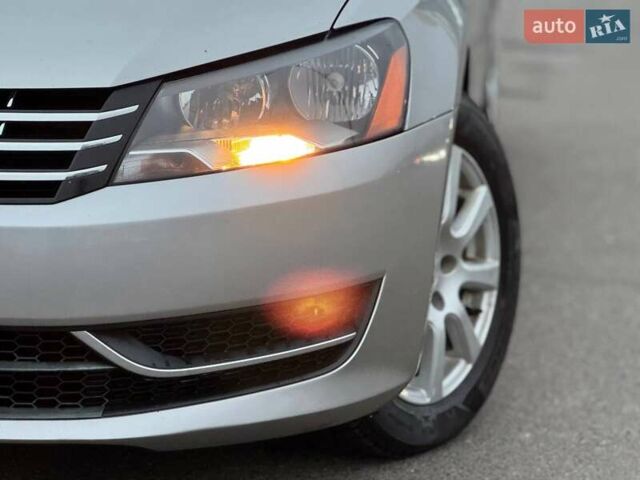 Серый Фольксваген Пассат, объемом двигателя 2.5 л и пробегом 236 тыс. км за 11800 $, фото 6 на Automoto.ua
