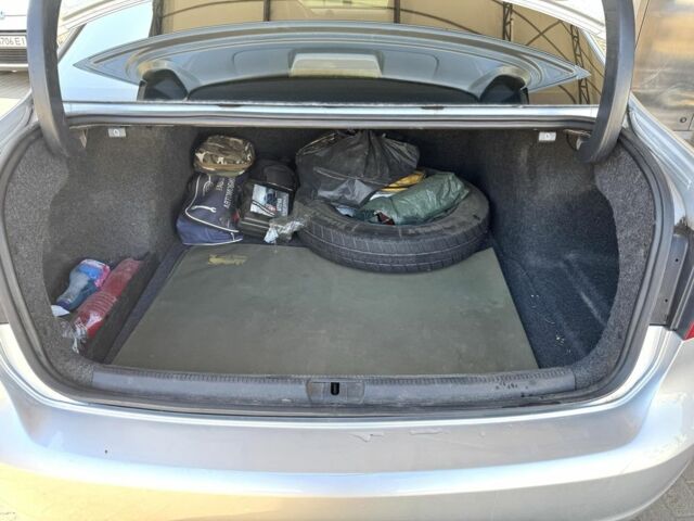 Фольксваген Пассат 2013 в Сумах на Automoto.ua Серый Фольксваген Пассат, объемом двигателя 2.5 л и пробегом 187 тыс. км за 10300 $, фото 8 на Automoto.ua