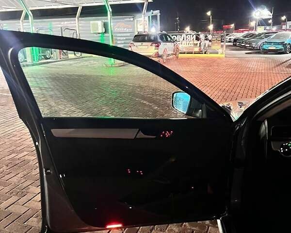 Сірий Фольксваген Пассат, об'ємом двигуна 2 л та пробігом 278 тис. км за 10500 $, фото 9 на Automoto.ua