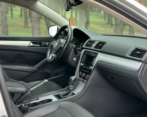 Серый Фольксваген Пассат, объемом двигателя 2 л и пробегом 107 тыс. км за 12000 $, фото 11 на Automoto.ua