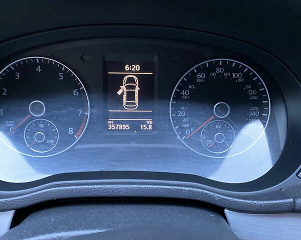 Сірий Фольксваген Пассат, об'ємом двигуна 2.5 л та пробігом 357 тис. км за 11500 $, фото 21 на Automoto.ua