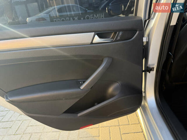 Сірий Фольксваген Пассат, об'ємом двигуна 2.5 л та пробігом 132 тис. км за 8200 $, фото 17 на Automoto.ua