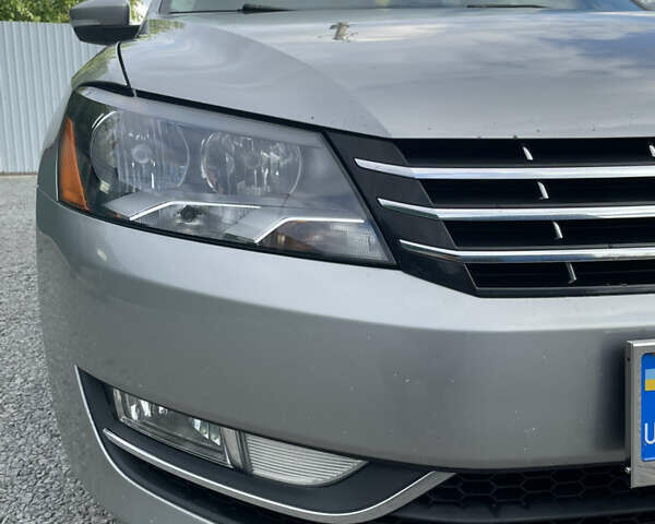 Фольксваген Пассат 2013 в Кривом Озере на Automoto.ua Серый Фольксваген Пассат, объемом двигателя 2 л и пробегом 192 тыс. км за 12500 $, фото 3 на Automoto.ua