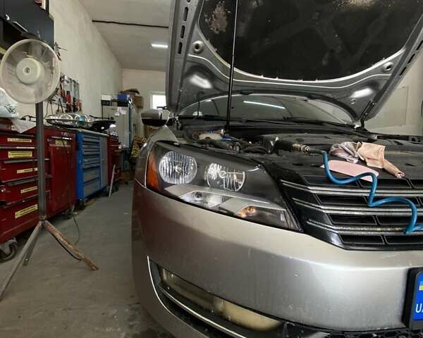 Серый Фольксваген Пассат, объемом двигателя 1.8 л и пробегом 250 тыс. км за 8999 $, фото 11 на Automoto.ua