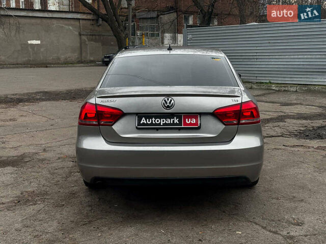 Серый Фольксваген Пассат, объемом двигателя 1.8 л и пробегом 271 тыс. км за 8790 $, фото 5 на Automoto.ua