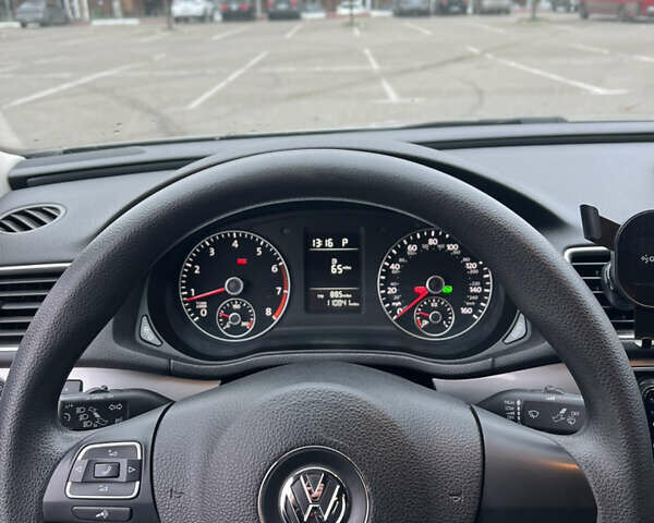 Серый Фольксваген Пассат, объемом двигателя 2.48 л и пробегом 177 тыс. км за 11400 $, фото 8 на Automoto.ua