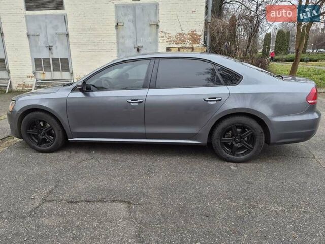 Серый Фольксваген Пассат, объемом двигателя 1.8 л и пробегом 161 тыс. км за 10700 $, фото 2 на Automoto.ua