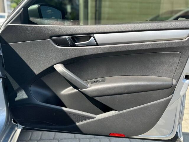 Сірий Фольксваген Пассат, об'ємом двигуна 2.5 л та пробігом 103 тис. км за 9800 $, фото 13 на Automoto.ua