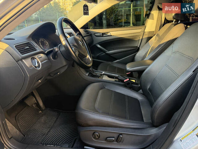 Сірий Фольксваген Пассат, об'ємом двигуна 2.5 л та пробігом 132 тис. км за 8200 $, фото 19 на Automoto.ua