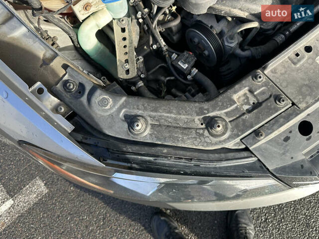 Серый Фольксваген Пассат, объемом двигателя 2.5 л и пробегом 226 тыс. км за 10500 $, фото 11 на Automoto.ua