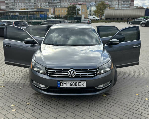 Серый Фольксваген Пассат, объемом двигателя 2 л и пробегом 229 тыс. км за 11800 $, фото 4 на Automoto.ua