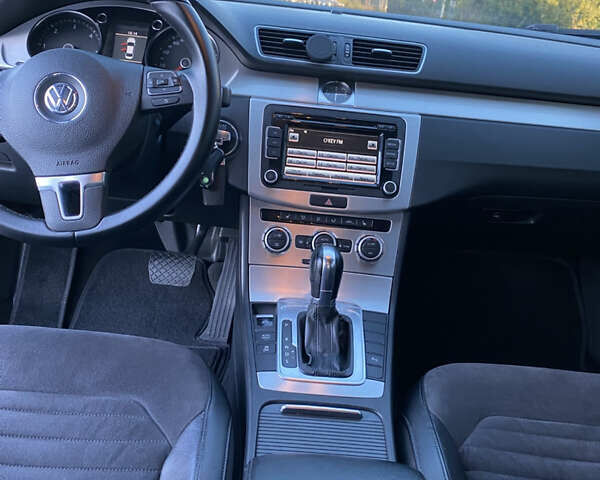 Серый Фольксваген Пассат, объемом двигателя 2 л и пробегом 180 тыс. км за 12500 $, фото 30 на Automoto.ua