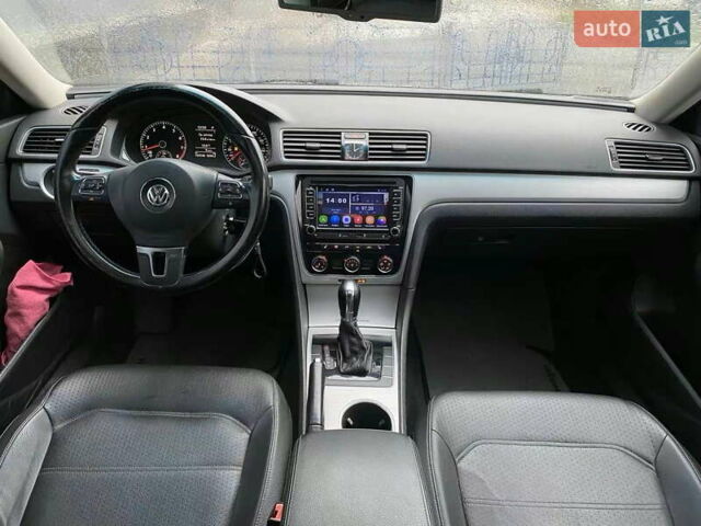 Сірий Фольксваген Пассат, об'ємом двигуна 2.5 л та пробігом 156 тис. км за 8999 $, фото 23 на Automoto.ua