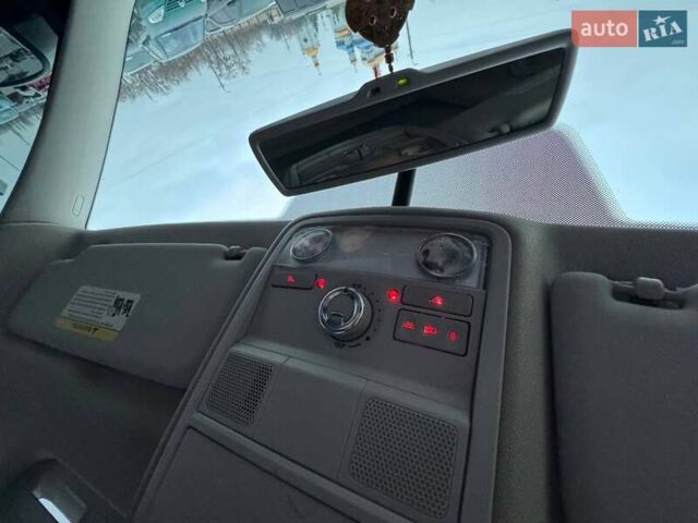 Серый Фольксваген Пассат, объемом двигателя 2.5 л и пробегом 236 тыс. км за 11800 $, фото 29 на Automoto.ua