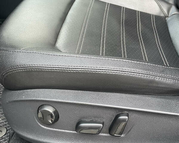 Фольксваген Пассат 2013 в Кривом Озере на Automoto.ua Серый Фольксваген Пассат, объемом двигателя 2 л и пробегом 192 тыс. км за 12500 $, фото 21 на Automoto.ua