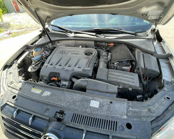 Сірий Фольксваген Пассат, об'ємом двигуна 2 л та пробігом 186 тис. км за 12500 $, фото 11 на Automoto.ua