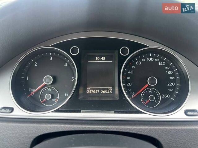 Серый Фольксваген Пассат, объемом двигателя 1.97 л и пробегом 240 тыс. км за 12490 $, фото 18 на Automoto.ua