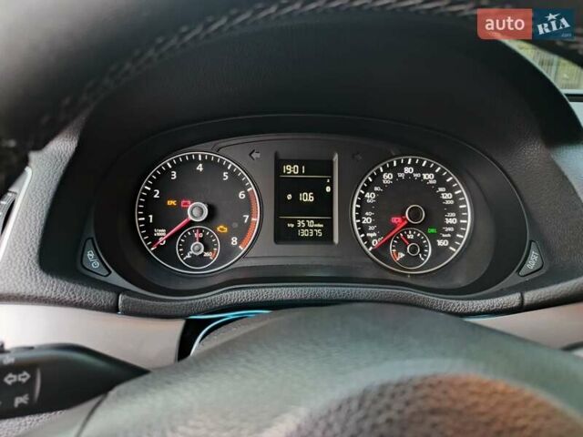 Серый Фольксваген Пассат, объемом двигателя 2.49 л и пробегом 130 тыс. км за 10500 $, фото 10 на Automoto.ua