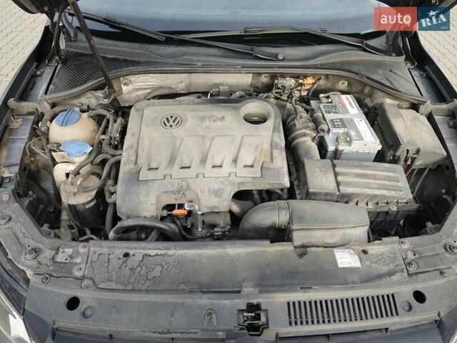 Серый Фольксваген Пассат, объемом двигателя 1.97 л и пробегом 206 тыс. км за 10700 $, фото 20 на Automoto.ua