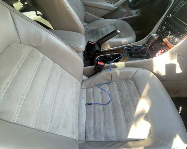 Фольксваген Пассат 2013 в Львове на Automoto.ua Серый Фольксваген Пассат, объемом двигателя 2 л и пробегом 175 тыс. км за 11900 $, фото 11 на Automoto.ua