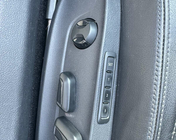 Сірий Фольксваген Пассат, об'ємом двигуна 2 л та пробігом 268 тис. км за 11500 $, фото 26 на Automoto.ua