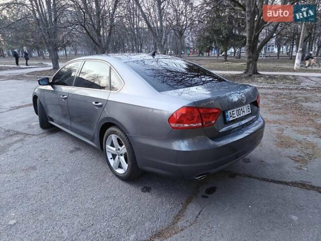 Сірий Фольксваген Пассат, об'ємом двигуна 2.5 л та пробігом 154 тис. км за 11500 $, фото 2 на Automoto.ua