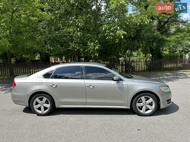 Сірий Фольксваген Пассат, об'ємом двигуна 1.8 л та пробігом 176 тис. км за 10190 $, фото 9 на Automoto.ua