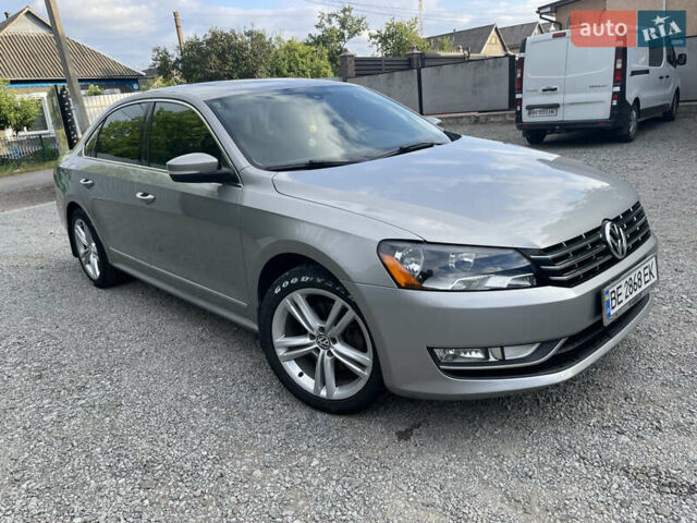 Фольксваген Пассат 2013 в Кривом Озере на Automoto.ua Серый Фольксваген Пассат, объемом двигателя 2 л и пробегом 192 тыс. км за 12500 $, фото 2 на Automoto.ua