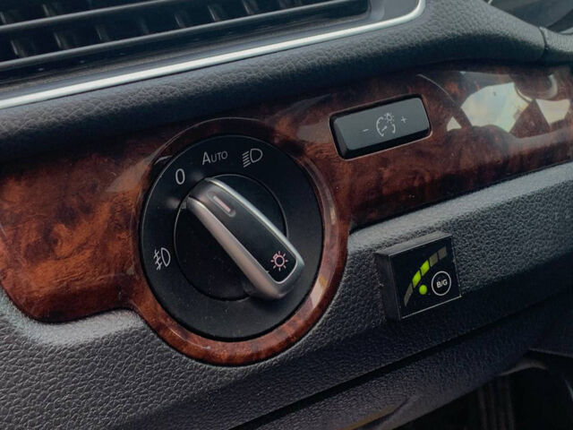 Сірий Фольксваген Пассат, об'ємом двигуна 2.5 л та пробігом 284 тис. км за 10300 $, фото 13 на Automoto.ua