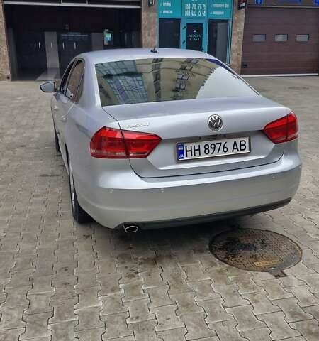 Серый Фольксваген Пассат, объемом двигателя 2.5 л и пробегом 159 тыс. км за 12300 $, фото 8 на Automoto.ua