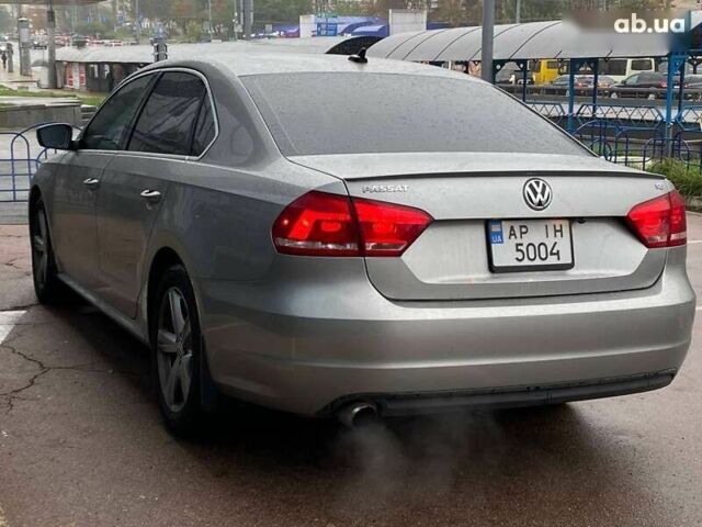 Сірий Фольксваген Пассат, об'ємом двигуна 2.5 л та пробігом 156 тис. км за 9500 $, фото 4 на Automoto.ua