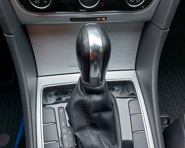 Серый Фольксваген Пассат, объемом двигателя 2.5 л и пробегом 219 тыс. км за 9800 $, фото 8 на Automoto.ua