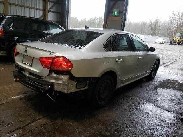 Серый Фольксваген Пассат, объемом двигателя 2 л и пробегом 89 тыс. км за 2500 $, фото 2 на Automoto.ua