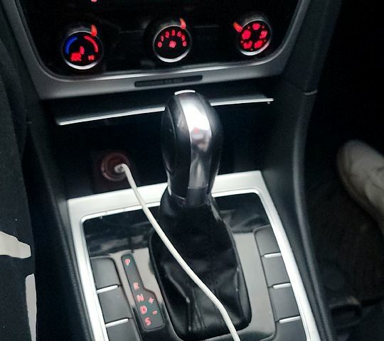 Сірий Фольксваген Пассат, об'ємом двигуна 2.5 л та пробігом 0 тис. км за 10500 $, фото 5 на Automoto.ua