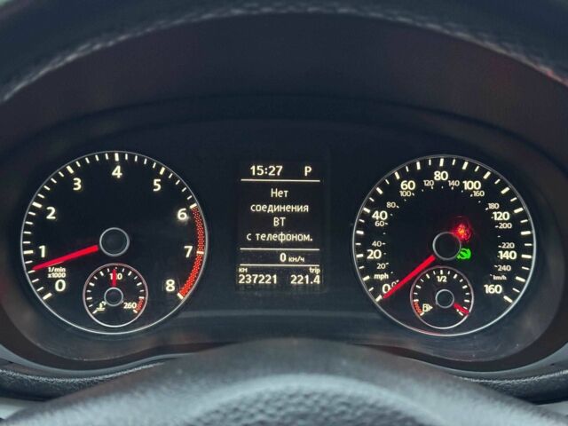 Сірий Фольксваген Пассат, об'ємом двигуна 2.5 л та пробігом 236 тис. км за 11800 $, фото 18 на Automoto.ua