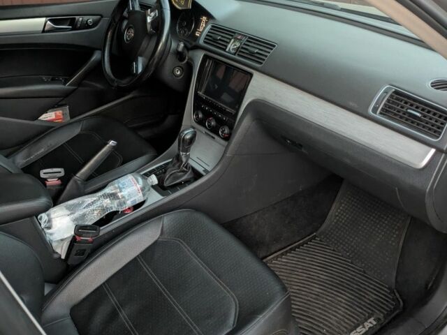 Серый Фольксваген Пассат, объемом двигателя 2 л и пробегом 265 тыс. км за 9000 $, фото 3 на Automoto.ua