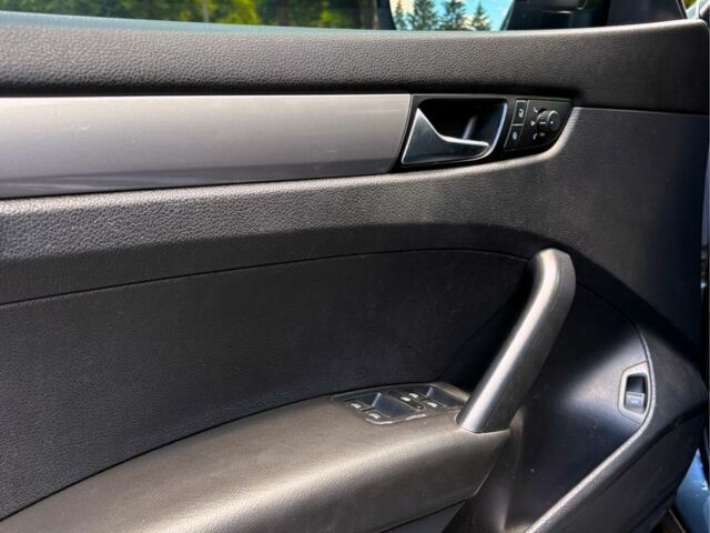 Сірий Фольксваген Пассат, об'ємом двигуна 2.5 л та пробігом 155 тис. км за 9400 $, фото 11 на Automoto.ua