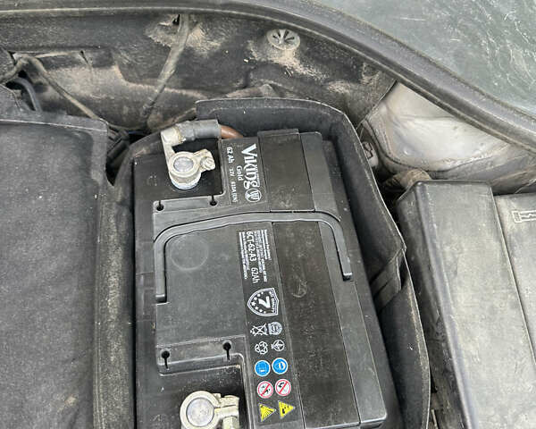 Сірий Фольксваген Пассат, об'ємом двигуна 1.8 л та пробігом 176 тис. км за 10190 $, фото 32 на Automoto.ua