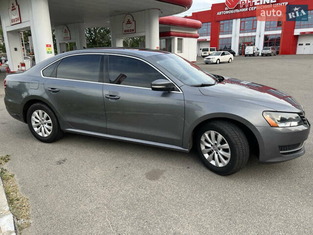 Сірий Фольксваген Пассат, об'ємом двигуна 1.8 л та пробігом 119 тис. км за 11500 $, фото 3 на Automoto.ua