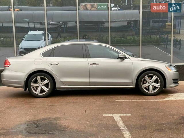 Сірий Фольксваген Пассат, об'ємом двигуна 2.5 л та пробігом 156 тис. км за 8999 $, фото 5 на Automoto.ua
