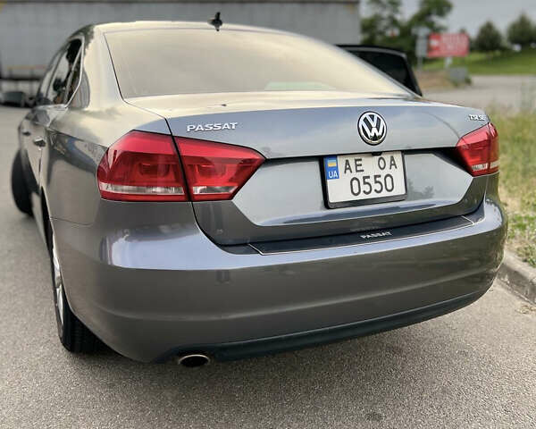 Сірий Фольксваген Пассат, об'ємом двигуна 1.8 л та пробігом 119 тис. км за 11500 $, фото 2 на Automoto.ua