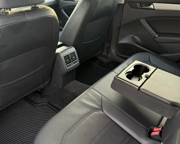 Серый Фольксваген Пассат, объемом двигателя 2 л и пробегом 258 тыс. км за 9900 $, фото 8 на Automoto.ua