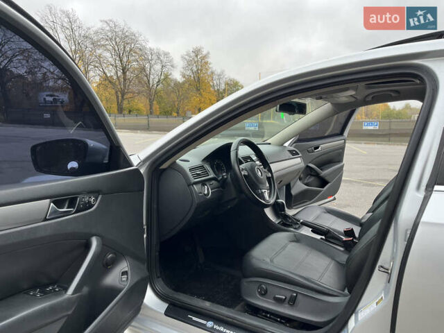 Серый Фольксваген Пассат, объемом двигателя 2.5 л и пробегом 230 тыс. км за 8700 $, фото 21 на Automoto.ua