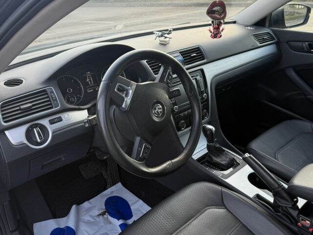 Серый Фольксваген Пассат, объемом двигателя 2 л и пробегом 258 тыс. км за 9900 $, фото 5 на Automoto.ua