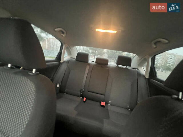 Серый Фольксваген Пассат, объемом двигателя 2.48 л и пробегом 177 тыс. км за 11400 $, фото 13 на Automoto.ua