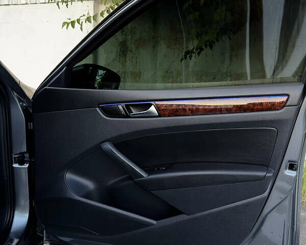 Серый Фольксваген Пассат, объемом двигателя 2 л и пробегом 259 тыс. км за 11500 $, фото 30 на Automoto.ua