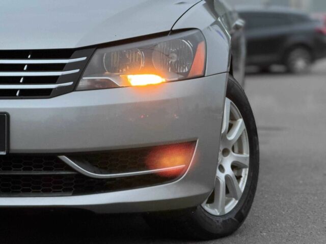 Сірий Фольксваген Пассат, об'ємом двигуна 2.5 л та пробігом 236 тис. км за 11800 $, фото 3 на Automoto.ua