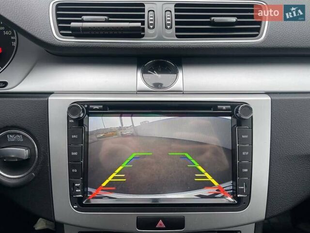 Серый Фольксваген Пассат, объемом двигателя 1.97 л и пробегом 240 тыс. км за 12490 $, фото 23 на Automoto.ua